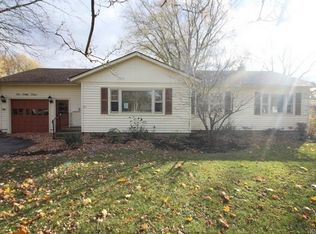 533 Lockport St, Youngstown, NY 14174