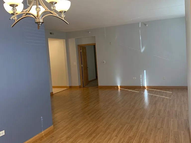 101 Pointe Dr #102 — Photo 17