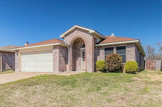 3 bed, 1647 sqft, $2,350 — Photo 1