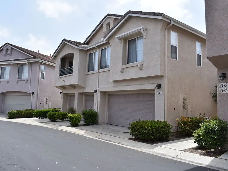 1281 Aguirre Dr — Photo 1