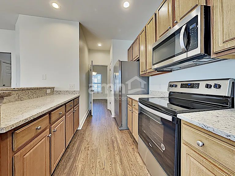 309 Old Stone Ct — Photo 7