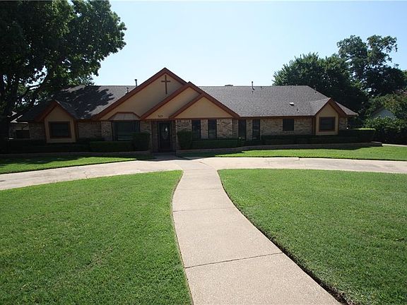 2nd image of 564 Sellmeyer Ln