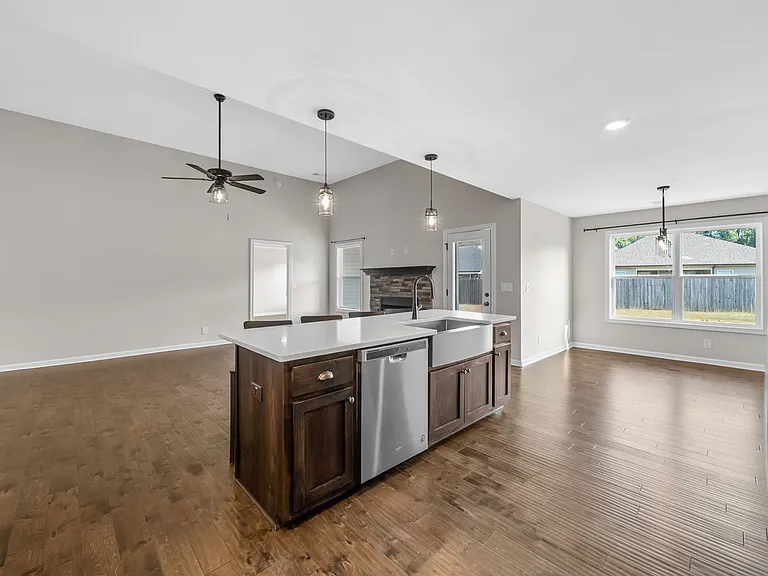 805 Waldon Ct — Photo 10