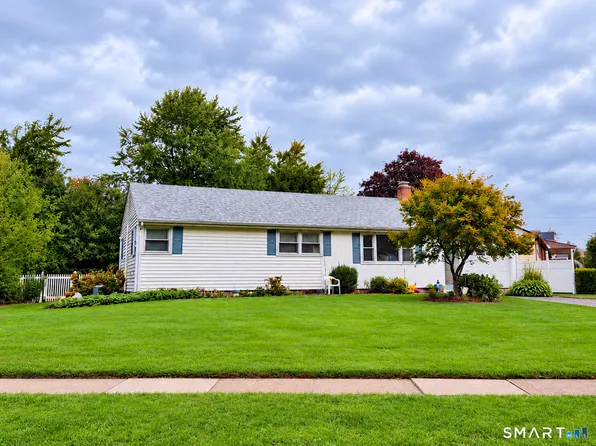 51 Meadow Park Drive, Milford, CT 06461