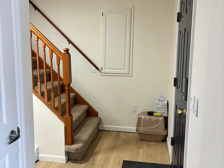 211 Hill Dr #213 — Photo 5