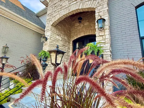 2855 Marina Dr, Athens, AL 35611