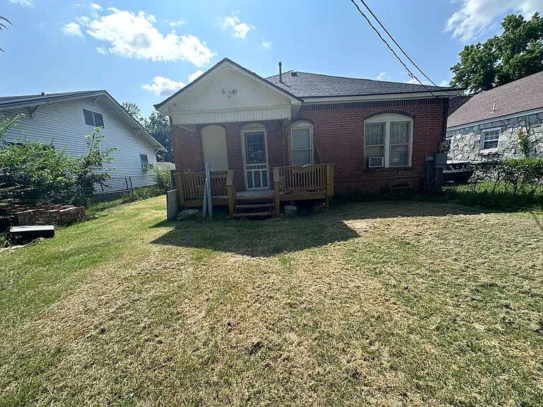 904 S Cherry St — Photo 13