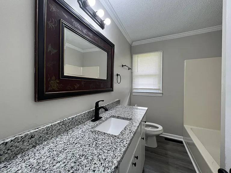 518 Ohara St — Photo 13