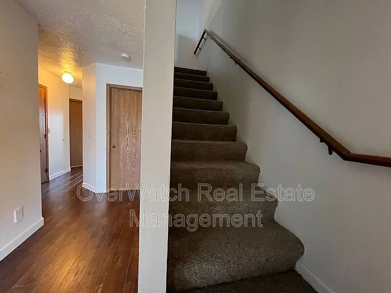 8000 Queen Victoria Dr #2 — Photo 10