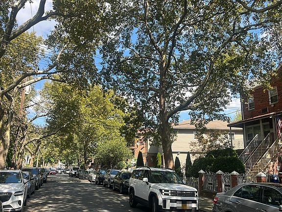 5th image of 1057 E 59th St