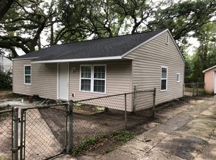 2330 Coral Bell Dr, North Charleston, SC 29405