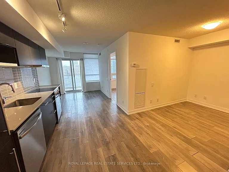 365 Church St #1913 — Photo 3
