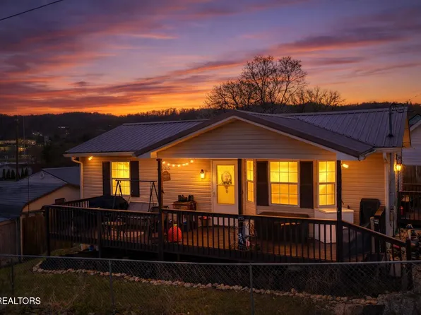 206 E Maple St, Caryville, TN 37714