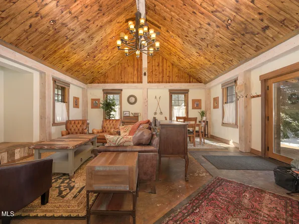 133 East EISENHOWER Drive, Fraser, CO 80442