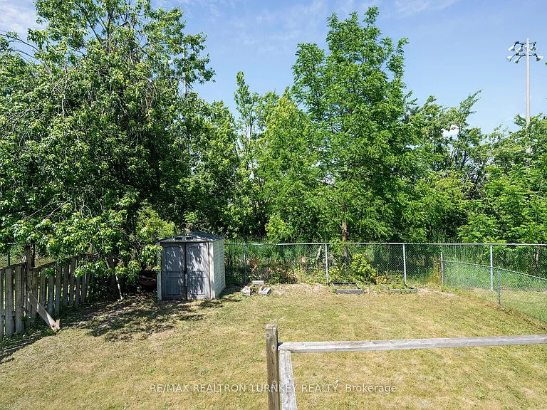 62 Arthur Ave #UPPER — Photo 29