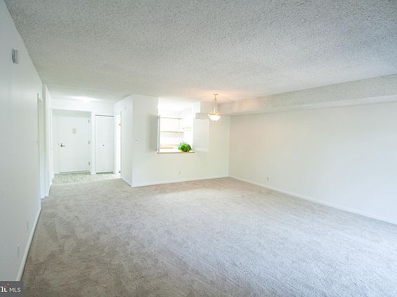5th image of 3800 Powell Ln APT 418