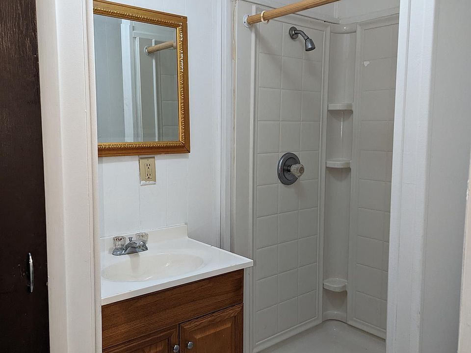 2nd image of 148 Main St #202