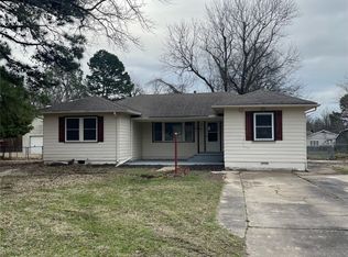 2507 Fredonia St, Muskogee, OK 74403