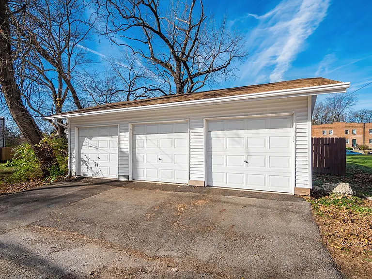 536 Oakwood Ave — Photo 19