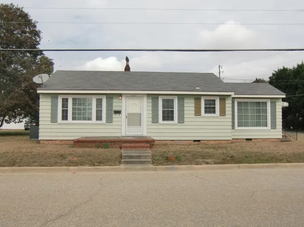 1023 E Broad St, Dunn, NC 28334