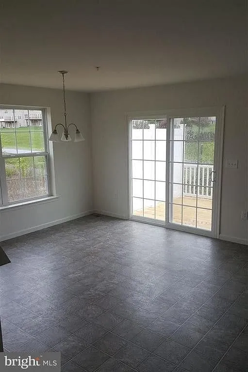 5115 Winthrop Avenue — Photo 4