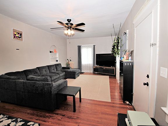 5th image of 1460 E Morgan St