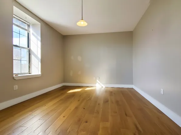 171 Suydam Street image 12 of 15