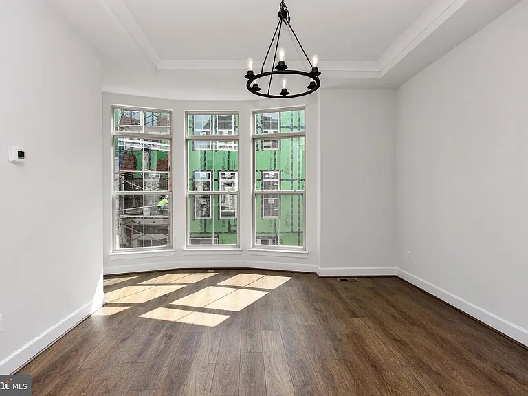 20686 Glenmont Ter — Photo 11