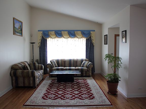 2nd image of 9455 Lavergne Ave