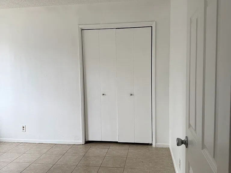 41541 Marine Dr — Photo 8
