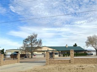 10871 Johnson Rd, Phelan, CA 92371