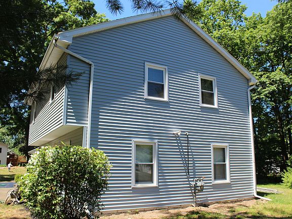 5th image of 12 Mystic Ln