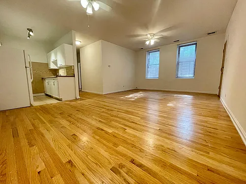 1481 W Huron St #1 Photo 1