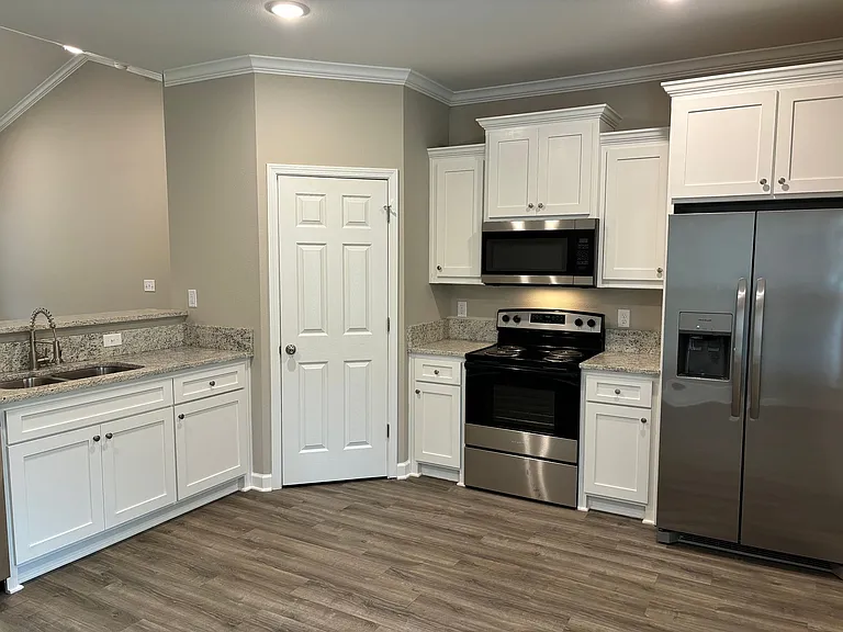 213 Round Mountain Rd — Photo 4