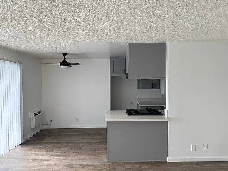 1826 E Badillo St #16 — Photo 2