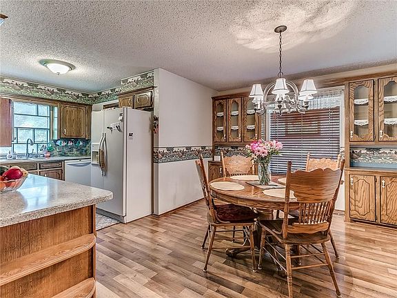 3rd image of 14 Walker Ln