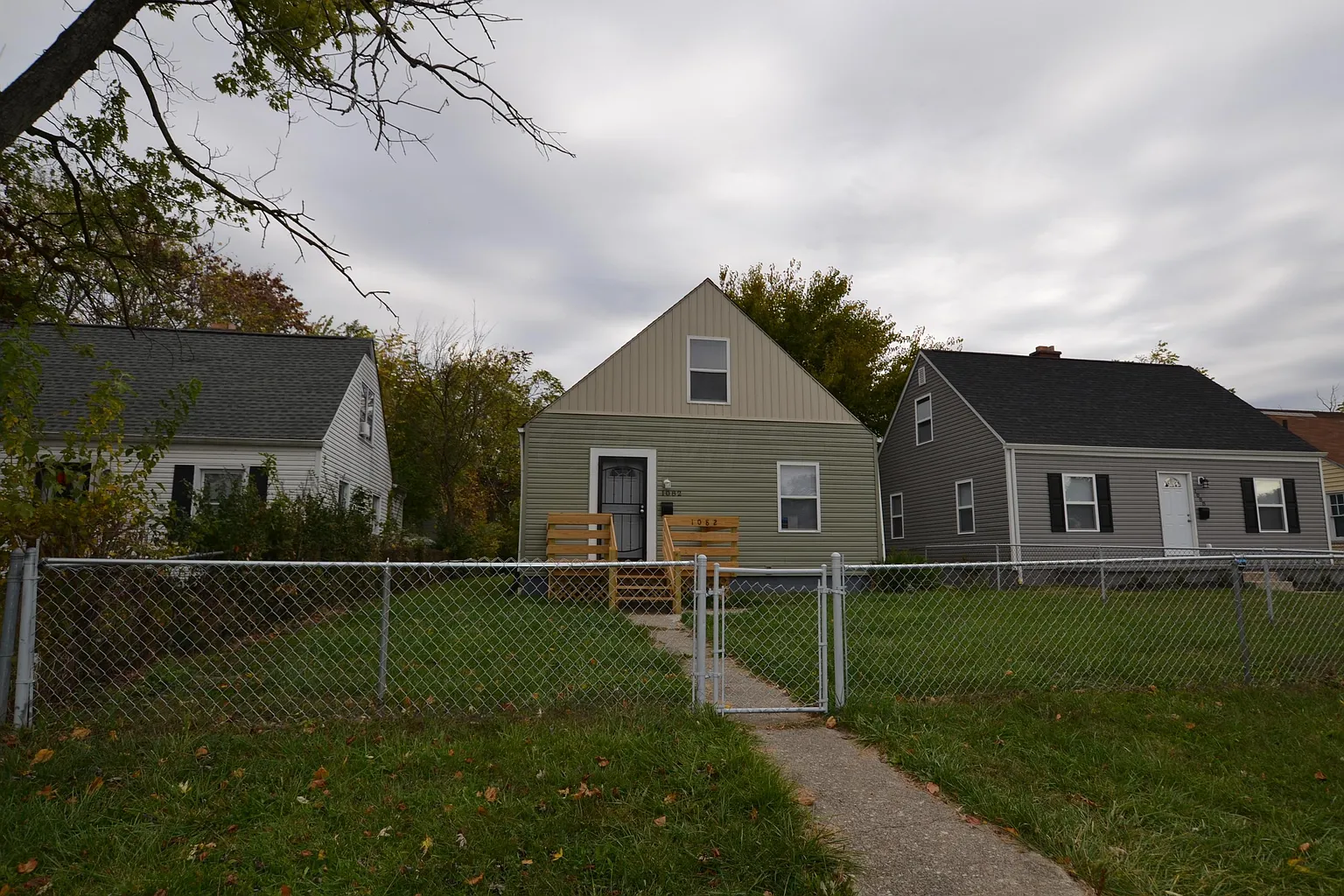1082 E 19th Ave photo 1