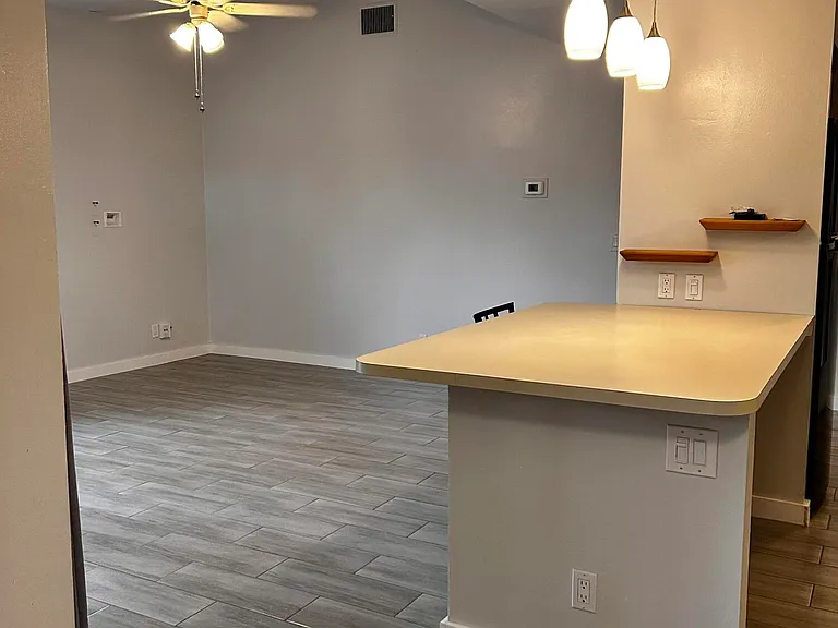 51 Meadows Dr — Photo 13