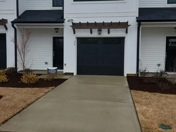 24 S Lenny Dr, Clayton, NC 27520