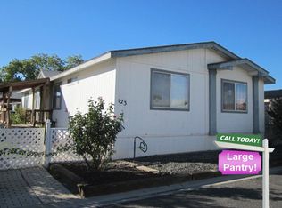 123 Farmington Way, Fernley, NV
