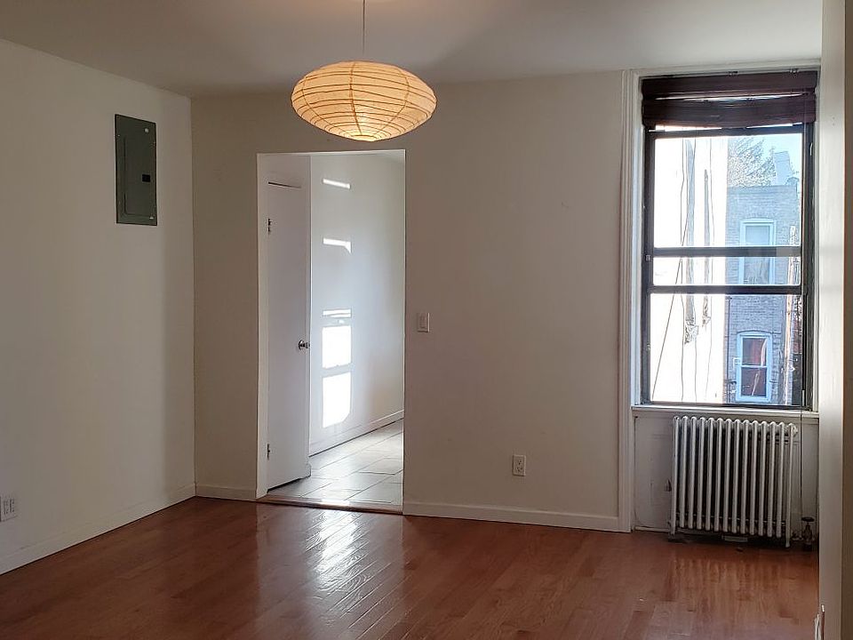 1st image of 418 Bleecker St #3A