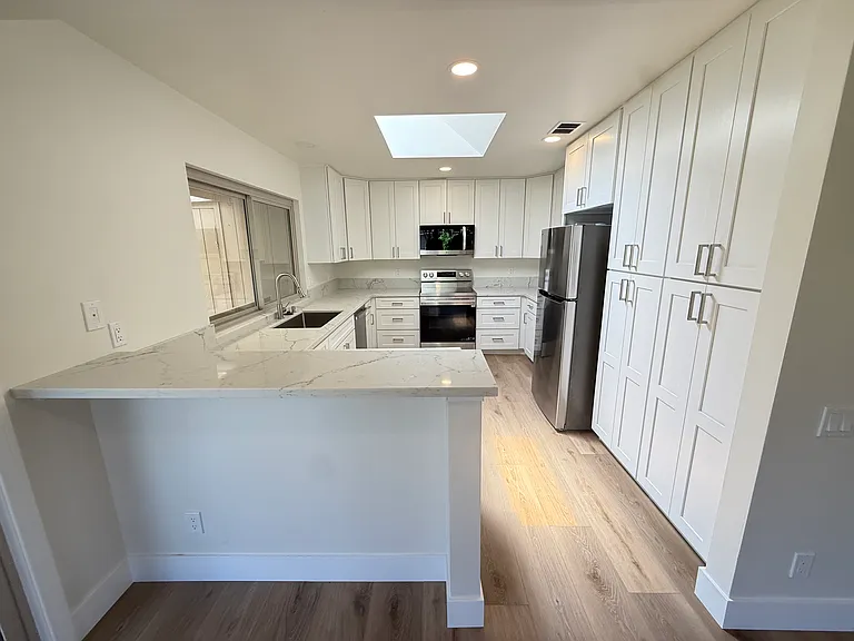 27481 Avenida Larga — Photo 9