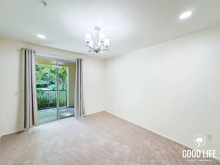 2260 Watermarke Pl — Photo 19
