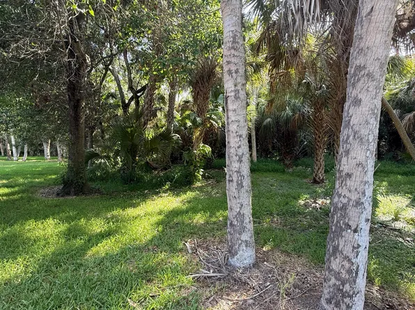 198 Hampton Circle, Jupiter, FL 33458