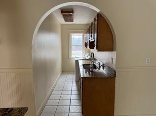 8 Montrose St #3, Worcester, MA 01610