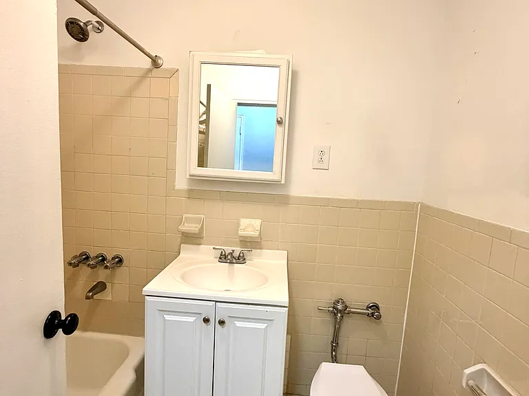 56-10 94th St #5C — Photo 10