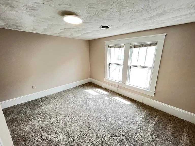 1701 Washington Ave #B — Photo 16