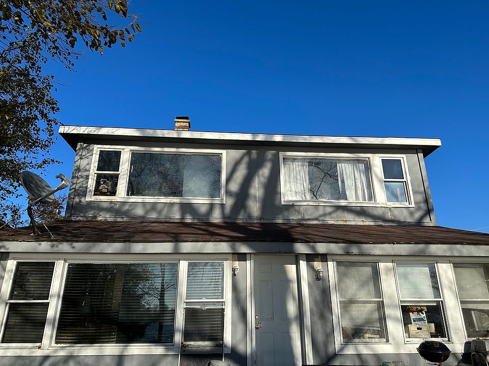 1st image of 33826 N Lake Shore Dr