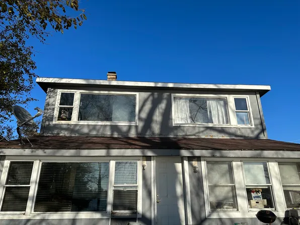 33826 N Lake Shore Dr, Grayslake, IL 60030