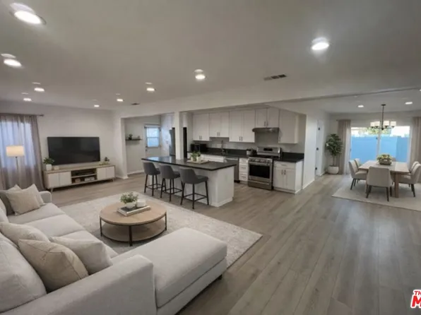 10745 Saticoy St, Sun Valley, CA 91352